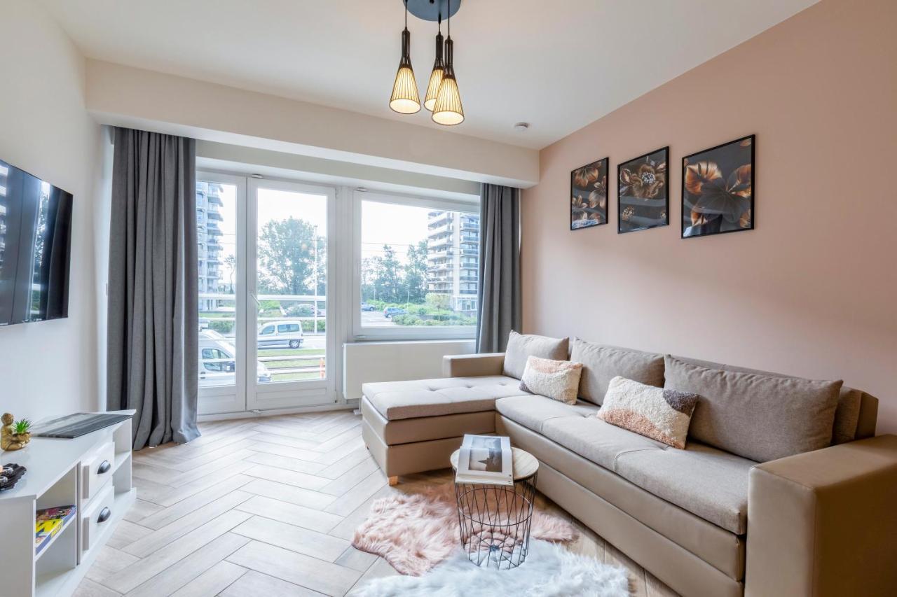 Eva-modern 2 Bedroom Seaside Appartamento Ostenda
